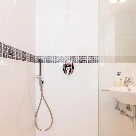 Urban Apartamento *